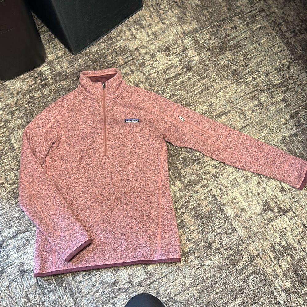 XS Patagonia 1/4 zip pull over like new